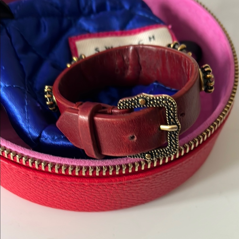 GUCCI FELINE CRYSTAL/RED Leather Elegant Bracelet with Pink Accents - Picture 3 of 3